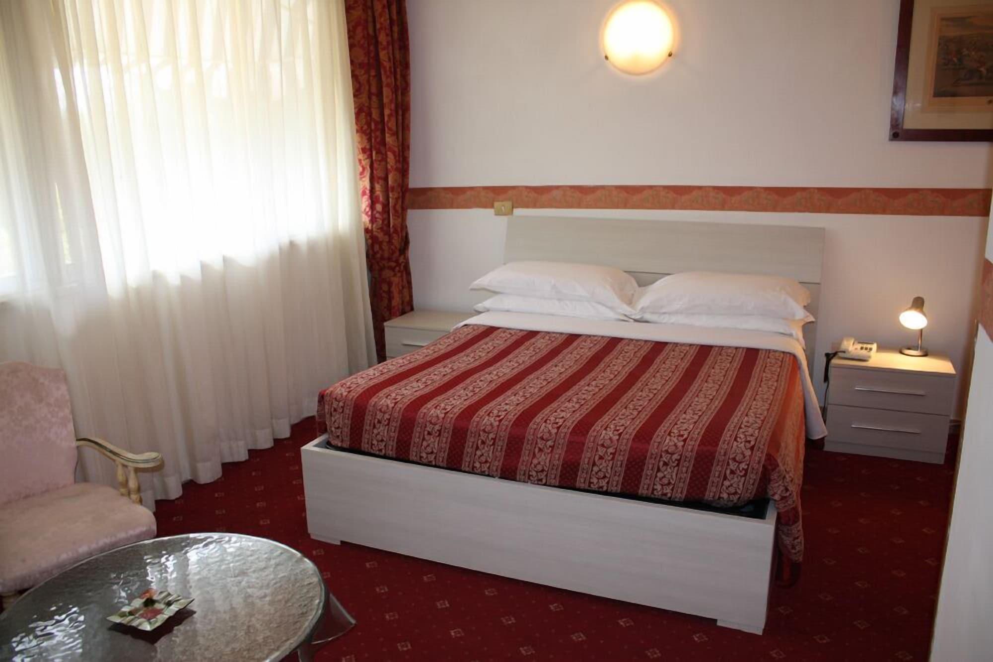 Hotel Giulietta E Romeo 카살 팔로코 외부 사진