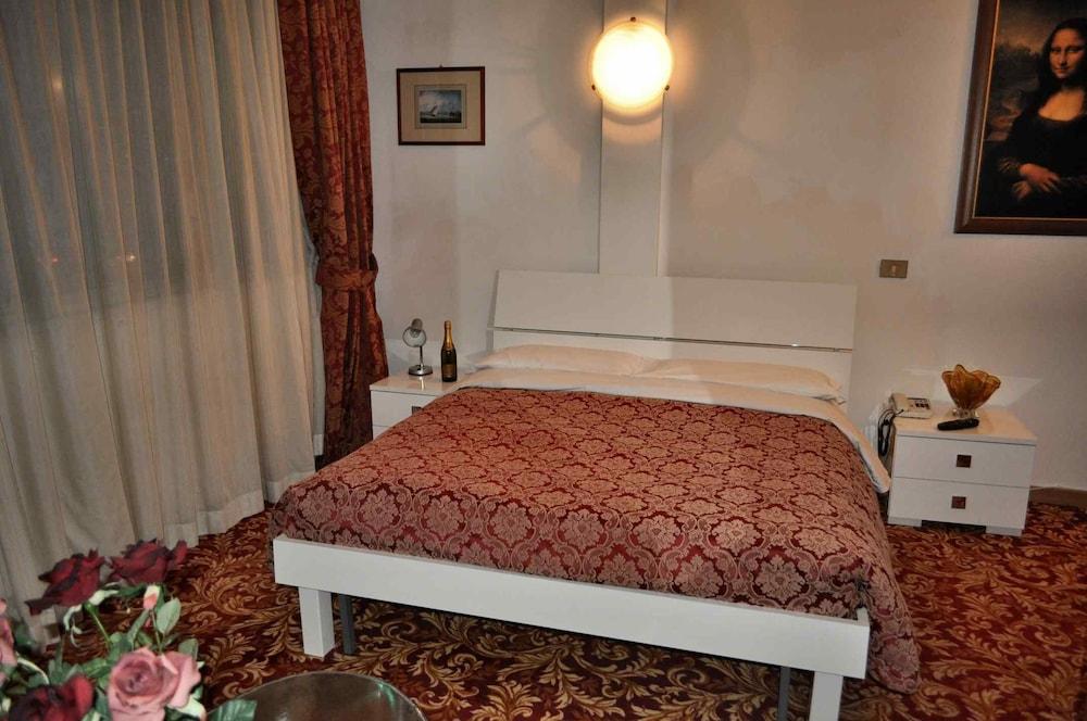 Hotel Giulietta E Romeo 카살 팔로코 외부 사진